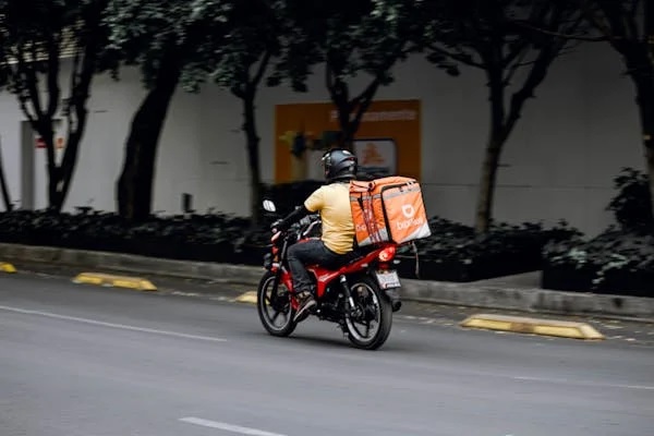 Fast & Reliable Express Delivery Services in Singapore